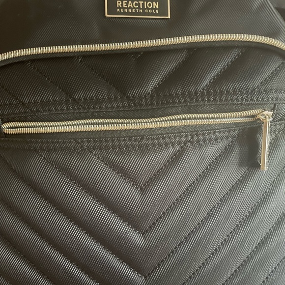 Kenneth Cole lap top backpack. Great for traveling and getting out. - Picture 2 of 3